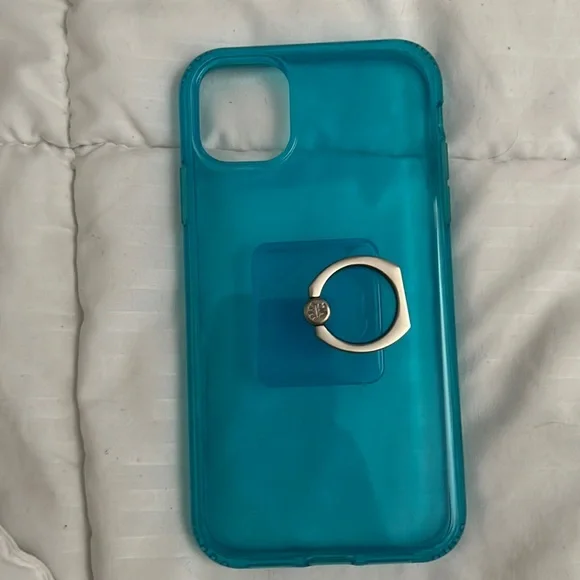 I am selling the velvetcaviar neon blue clear case with the neon blue phone  ring